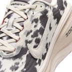 Nike Vomero Plus Sail University Cow Print – Sneakers